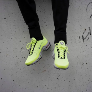 Alternative view of Giày Nike Air Max Plus Premium 'Full Volt' 815994-700
