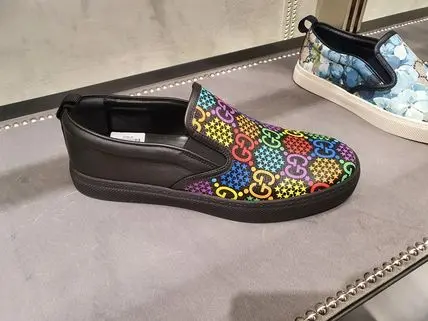 Alternative view of Giày Gucci GG Supreme Slip-On 'Psychedelic And Black' 610080-H2010-1101