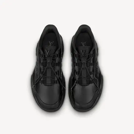 Alternative view of Giày Louis Vuitton Monogram Plain Logo Sneakers 1A992F