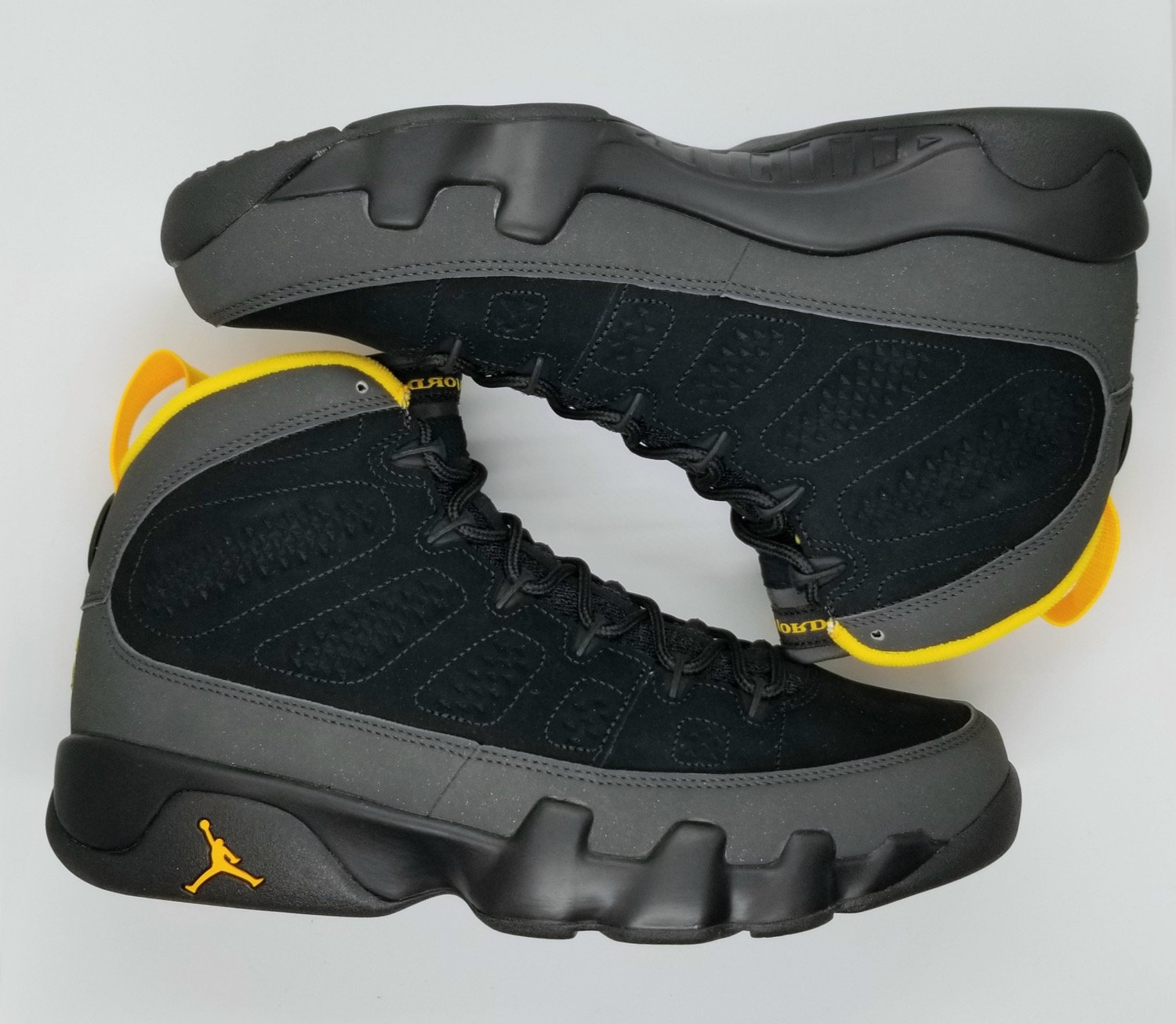 Giày Nike Air Jordan 9 Retro GS 'Dark Charcoal University Gold' 302359-070 - Ảnh 3