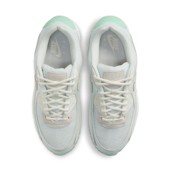 Giay Nike Air Max 90 'The Future is Clear' DH8074-100