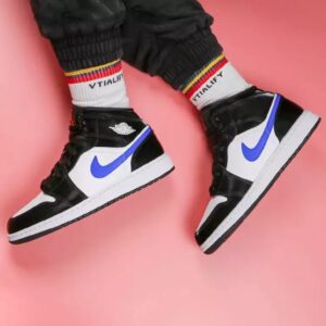 Alternative view of Giày Nike Air Jordan 1 Mid 'Black Racer Blue White' (GS) 554725-084