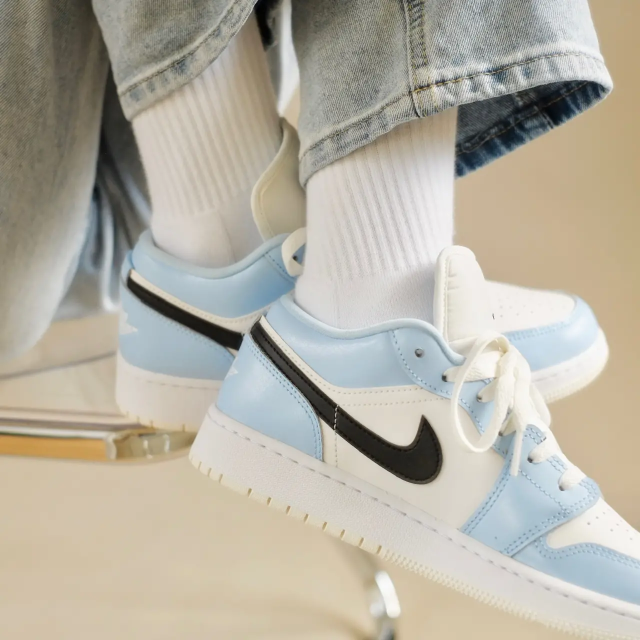 Giay Nike Air Jordan 1 Low GS 'Ice Blue' 554723-401