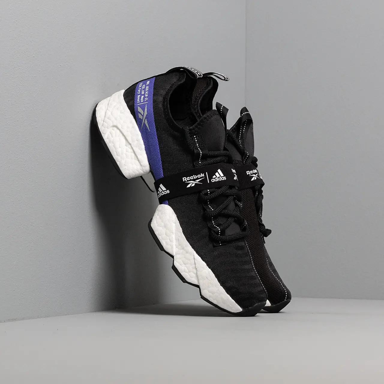 Alternative view of Giày Reebok Sole Fury x Boost 'Black' FW0168