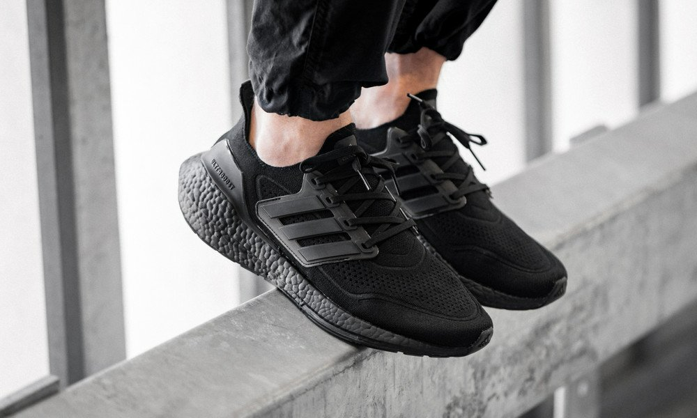 Giày Adidas UltraBoost 21 'Triple Black' FY0306 - Ảnh 3