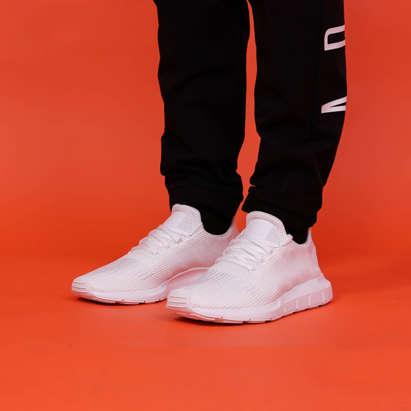 Giày Adidas Swift Run 'Triple White' B37725 - Ảnh 2