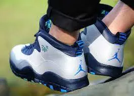 Alternative view of Giày Nike Air Jordan 10 Retro 'Rio' 310805-019