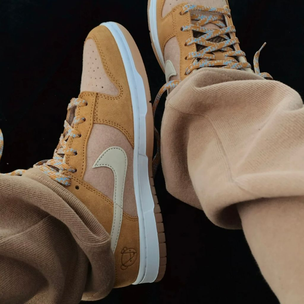 Giay Nike Dunk Low SE 'Praline Desert Ochre' DZ5350-288