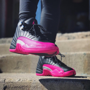 Alternative view of Giày Nike Air Jordan 12 Retro GS 'Deadly Pink' 510815-026