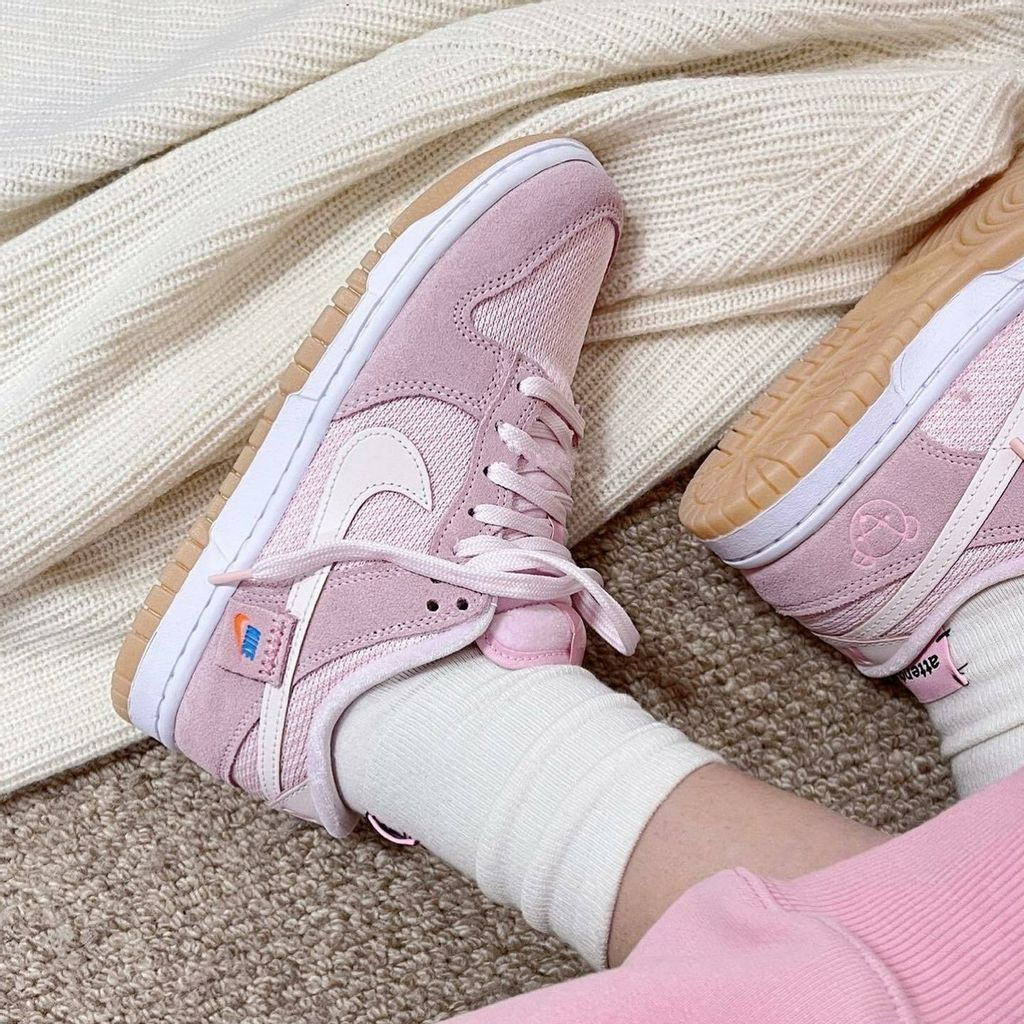 Giày Nike Wmns Dunk Low 'Teddy Bear Light Soft Pink' DZ5318-640 - Ảnh 3