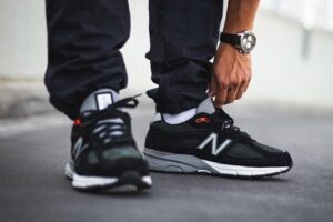 Alternative view of Giày New Balance 990v4 'Black' M990MB4