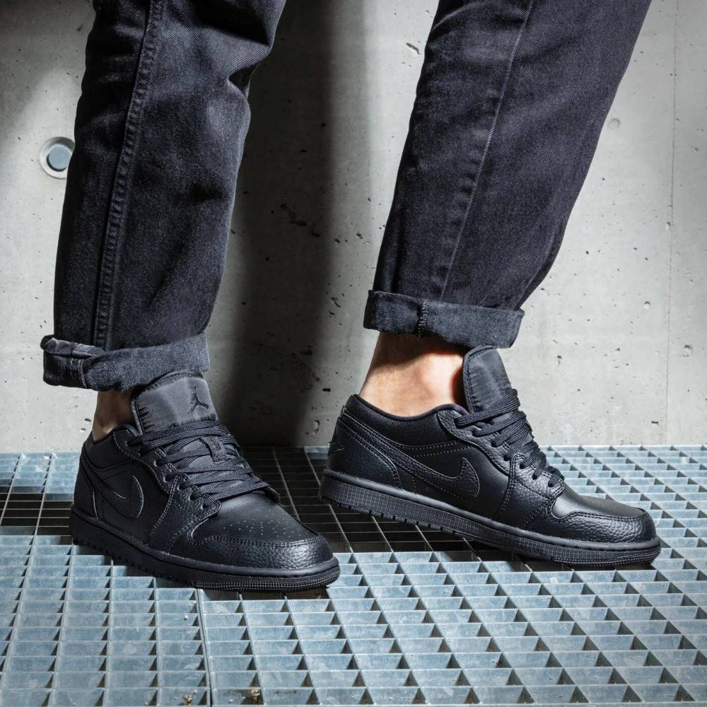 Giày Nike Air Jordan 1 Low 'Triple Black' 553558-091 - Ảnh 2