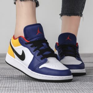 Alternative view of Giày Nike Air Jordan 1 Low GS 'Royal Yellow' 553560-123