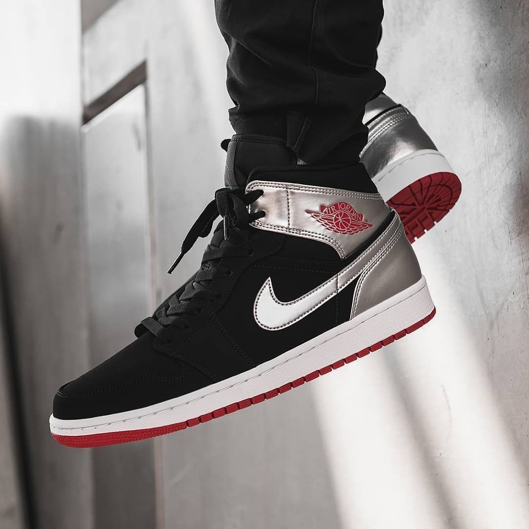 Giày Nike Air Jordan 1 Mid 'Johnny Kilroy' 554724-057 - Ảnh 3