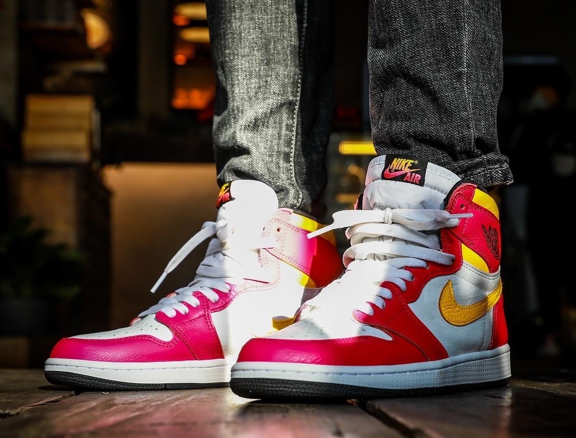 Giày Nike Air Jordan 1 Retro High OG 'Light Fusion Red' 555088-603 - Ảnh 2