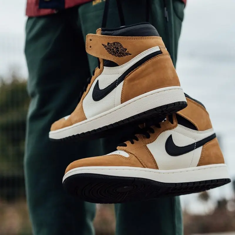 Alternative view of Giày Nike Air Jordan 1 Retro High OG 'Rookie Of The Year' 555088-700