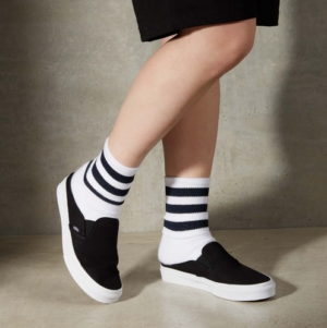 Alternative view of Giày Vans Classic Slip-On Mule 'Black' VN0004KT1WX