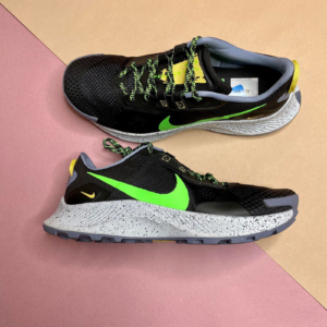 Giay Nike Pegasus Trail 3 'Black Green Strike' DA8697-004
