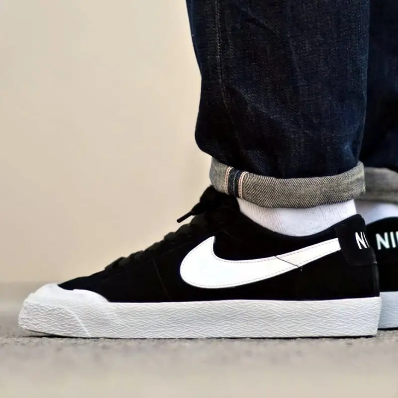 Giay Nike SB Zoom Blazer Low XT 'Black White' 864348-019