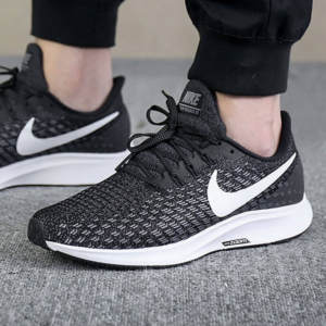 Alternative view of Giày Nike Air Zoom Pegasus 35 'Black' 942851-001