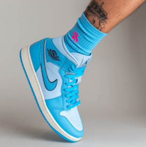 Giay Nike Air Jordan 1 Mid SE 'Ice Blue' DV1302-400
