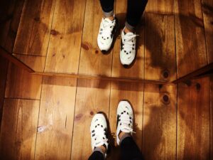 Alternative view of Giày Nike Air Max 98 Sail 'Black Reflect Silver' AH6799-113