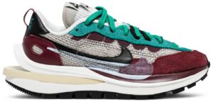 Giày Nike Sacai x VaporWaffle SP 'Villain Red' DD3035-200