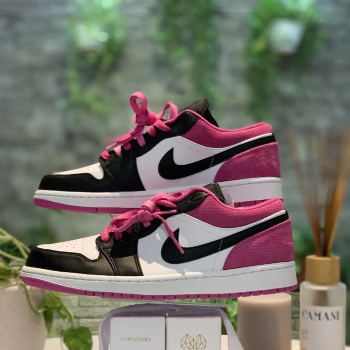 Giày Nike Air Jordan 1 Low GS 'Black Active Fuchsia' CT1564-005 - Ảnh 8