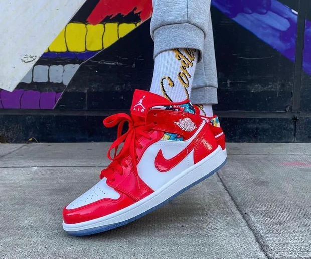 Giày Nike Air Jordan 1 Mid SE GS 'Barcelona Sweater' DC7248-600 - Ảnh 4