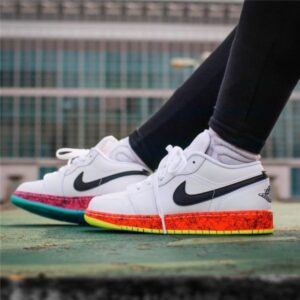 Alternative view of Giày Nike Air Jordan 1 Low GS 'Multi-Color' CV9548-100
