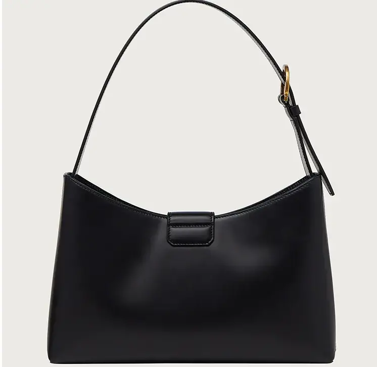Tui Salvatore Ferragamo Trifolio Shoulder Bag 'Black' 210926-745035