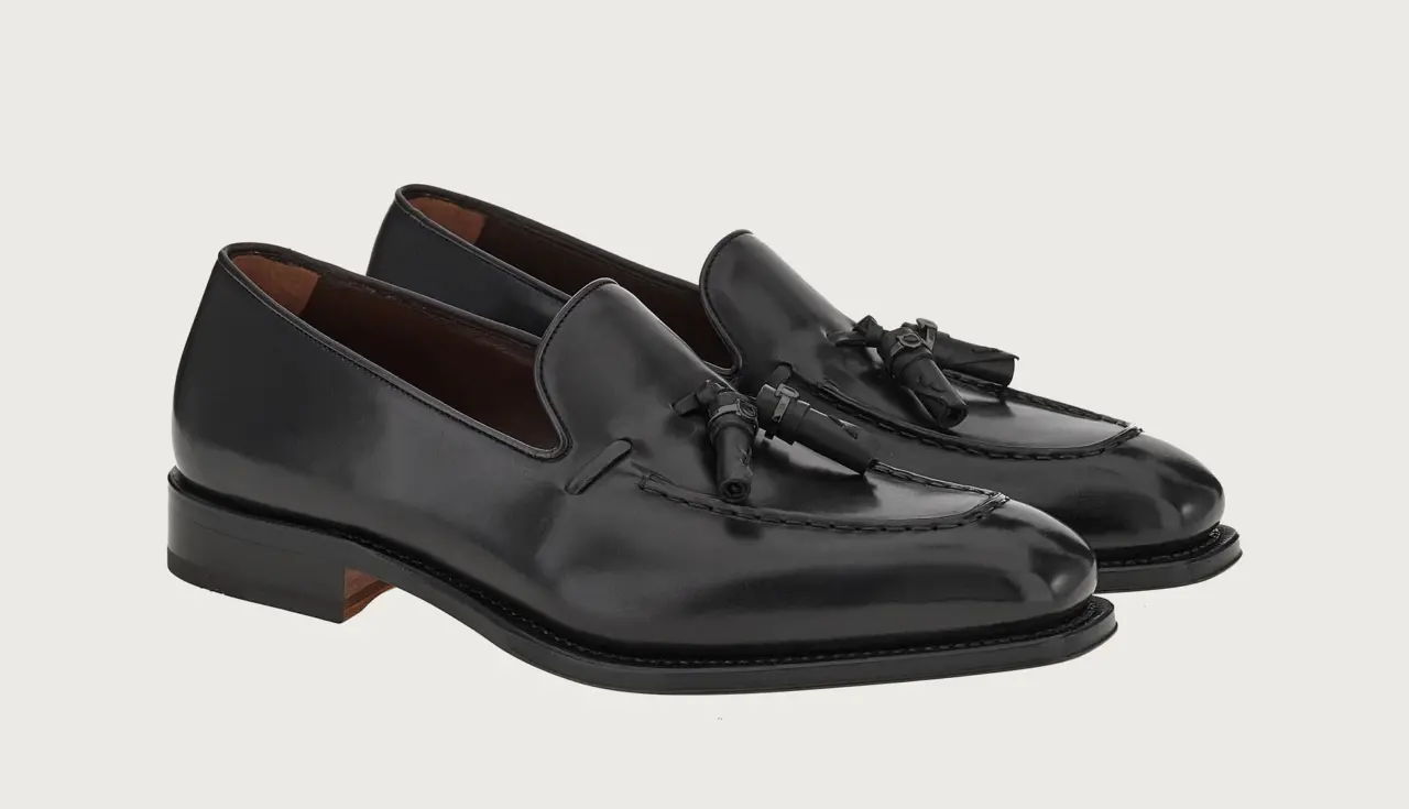 Alternative view of Giày Salvatore Ferragamo Moccasin Tassels 'Black' 020780-753941