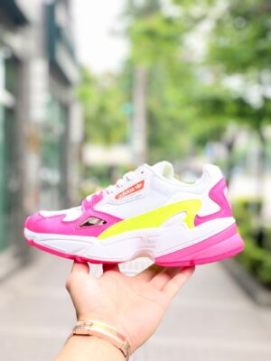Alternative view of Giày Adidas Falcon 'Shock Pink' EE4405