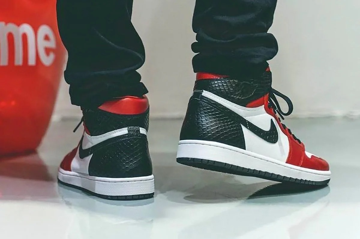 Giày Nike Air Jordan 1 Retro High 'Satin Snake Chicago' CD0461-601 - Ảnh 5