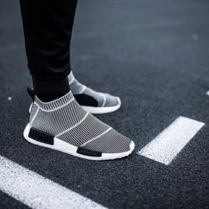 Alternative view of Giày Adidas NMD CS1 Primeknit 'Core Black' S79150