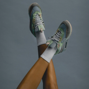 Alternative view of Giày Nike Air Max 90 Futura 'Sky Grey And Seafoam' DM9922-001