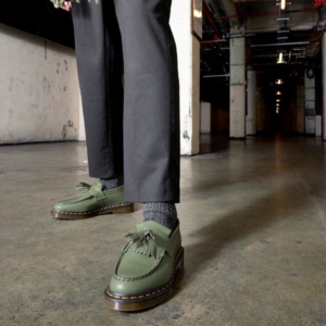 Giay Dr. Martens Adrian Tassel Loafer 'Khaki Green' 27759384