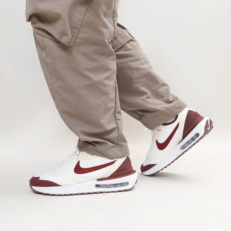 Giay Air Max Dawn 'Valentine Day' FD9939-161