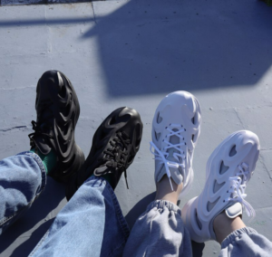 Giay Adidas AdiFOM Q 'Black Carbon' HP6586