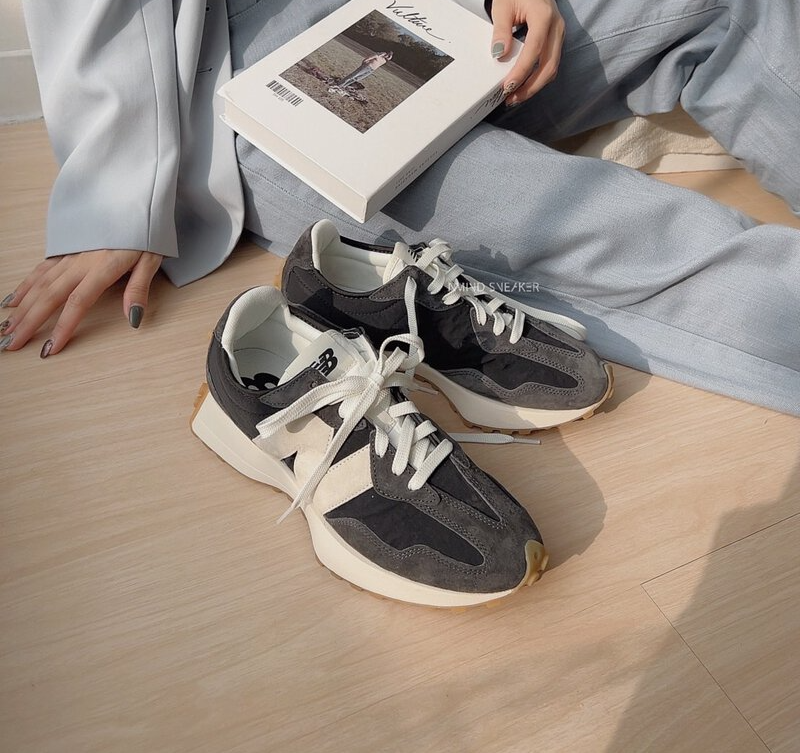 Giày New Balance 327 'Black Phantom' MS327KB1 - Ảnh 4