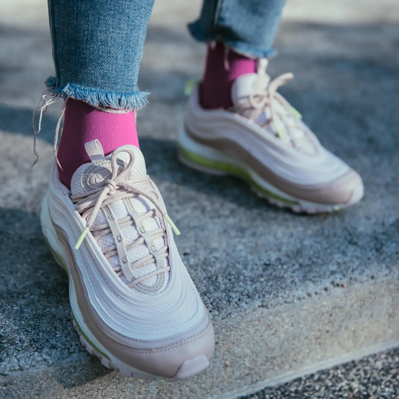 Alternative view of Giày Nike Air Max 97 'Barely Rose Volt' CI7388-600