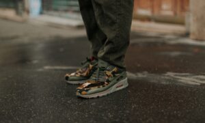 Alternative view of Giày Nike Air Max 90 'Croc Camo' CU0675-300