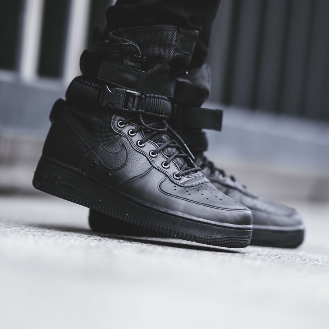 Giày Nike SF Air Force 1 'Triple Black' 864024-003 - Ảnh 6