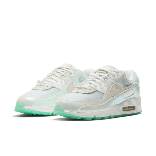 Giay Nike Air Max 90 'The Future is Clear' DH8074-100