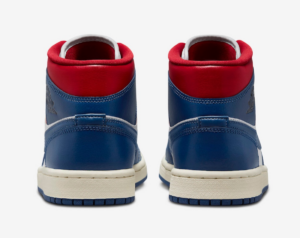 Giay Nike Air Jordan 1 Mid 'French Blue' BQ6472-146