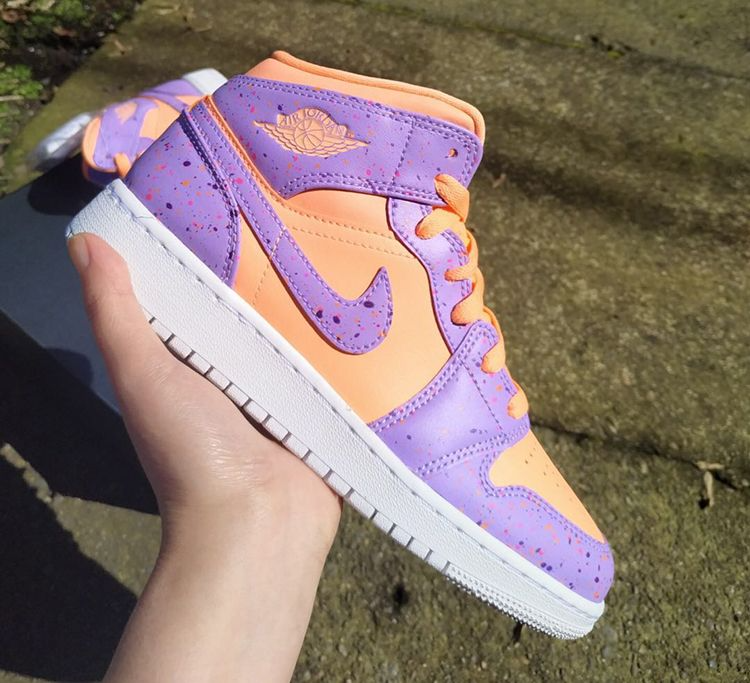 Giày Nike Air Jordan 1 Mid SE GS 'Atomic Pulse' AV5174-800 - Ảnh 4