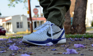 Alternative view of Giày Nike Zoom Kobe 6 'Concord' 429659-100