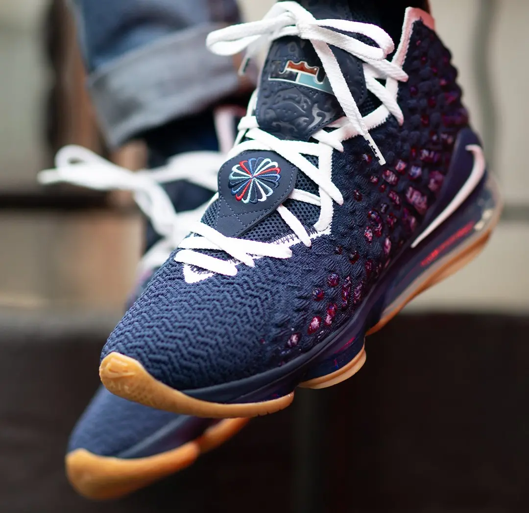Alternative view of Giày Nike LeBron 17 'College Navy' CD5056-400