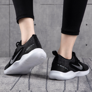 Alternative view of Giày Nike Wmns Flex Experience Run 10 'Black' CI9964-002