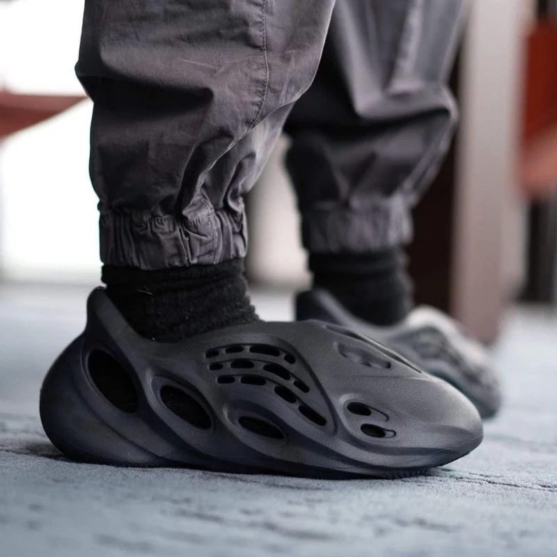 Dép Adidas Yeezy Foam Runner 'Mineral Blue' GV7903 - Ảnh 4